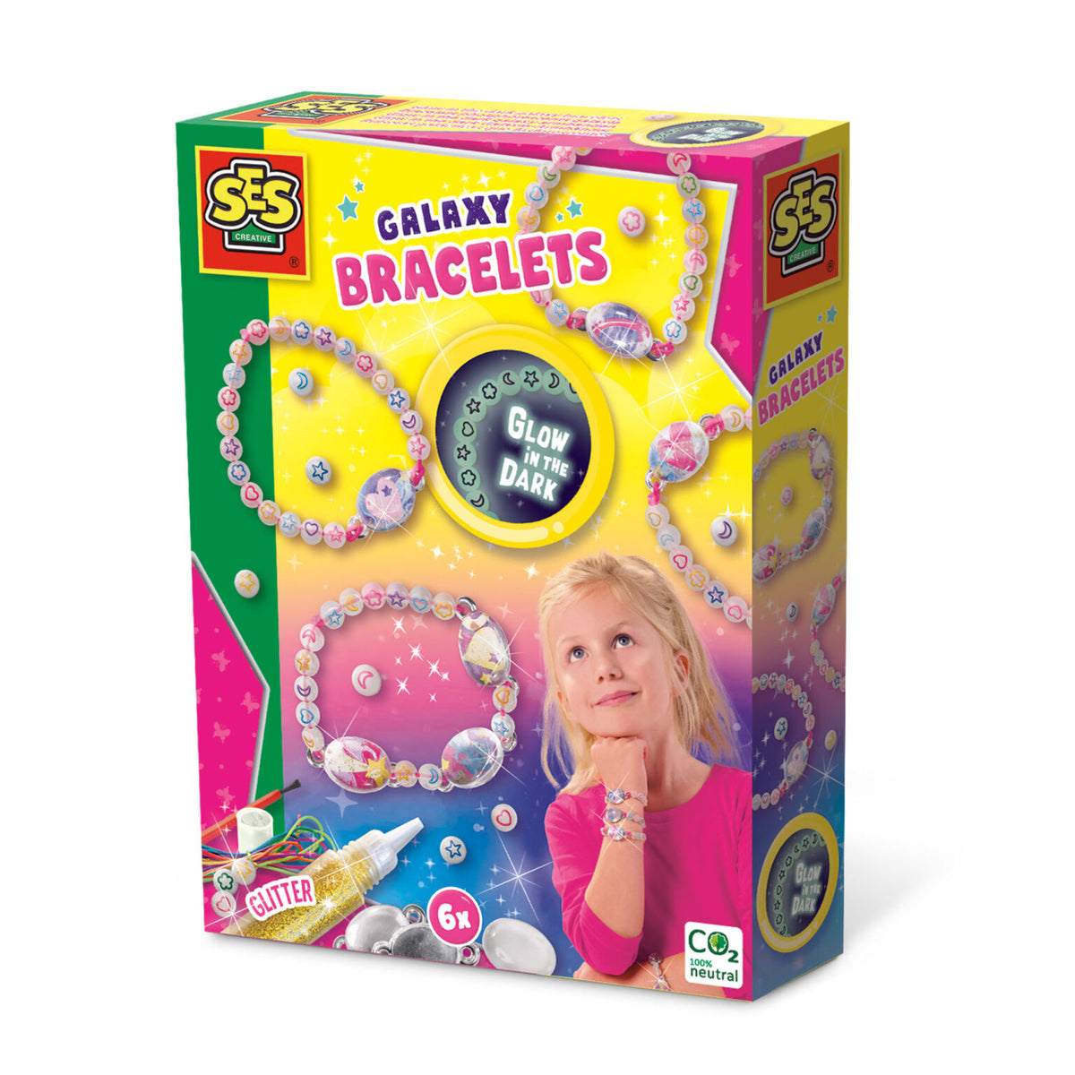 Svetijoči v temi galaktični zapestnice