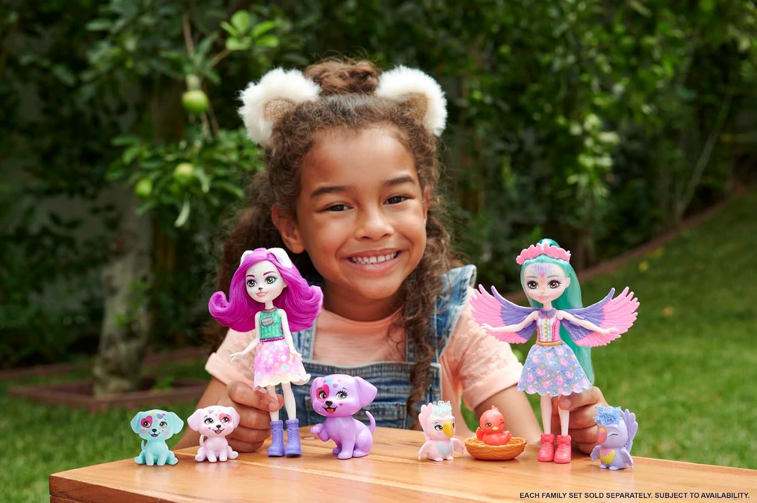 Mattel Enchantimals: Glavna ulica City Tails - Družina vrabčkov Filia (HKN15)