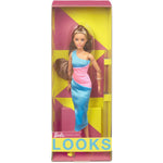 Mattel Barbie - Krajša punčka z rjavimi lasmi in roza-turkizno obleko (HJW82)